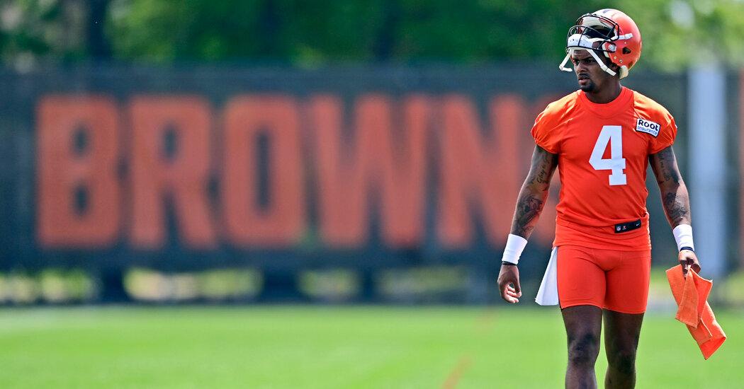 nfl-danismani-deshaun-watsonin-uzaklastirilmasinin-temyizini-dinleyecek-Rq6ARPXx.jpg