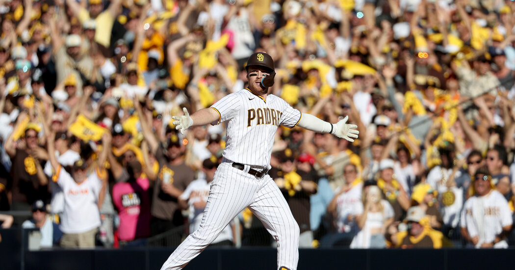 wild-fifth-inning-ile-padres-phillies-ile-bile-serisi-fn3F6QKS.jpg
