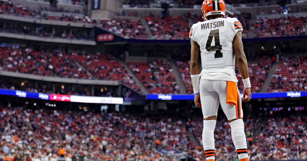 deshaun-watsonin-donusu-boos-ve-galibiyetle-karsilandi-tJ3Jvpht.jpg