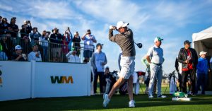 suudi-destekli-liv-golf-zenginlik-yagdirirken-pga-turu-odemeleri-yukseliyor-Ea8zgnly.jpg
