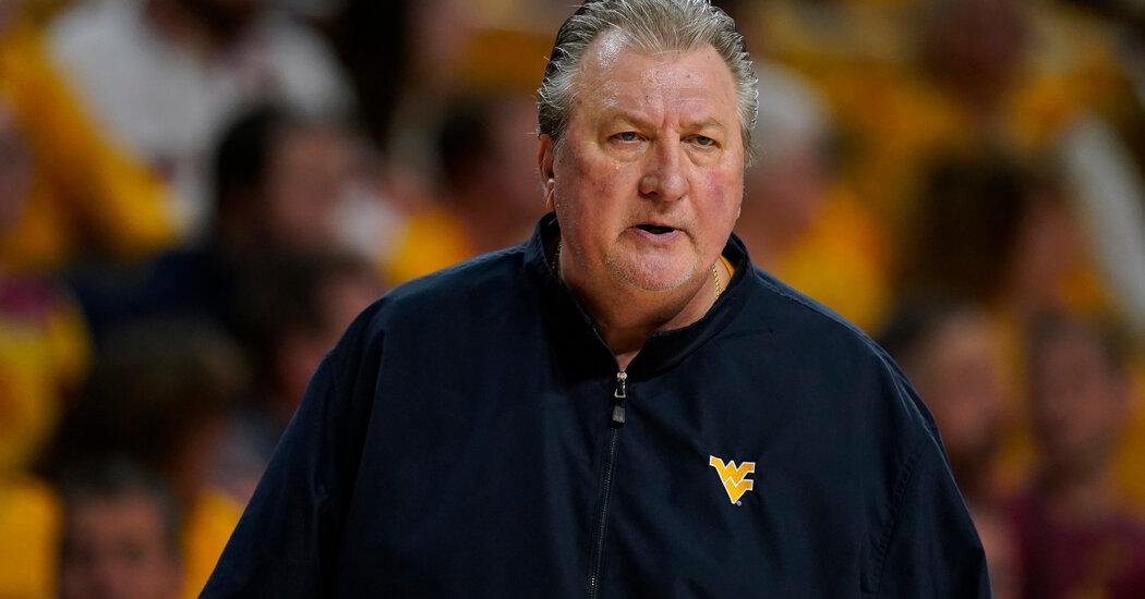 bob-huggins-sarhosun-suclamalarindan-sonra-bati-virginiadan-istifa-etti-xZXqLU39.jpg