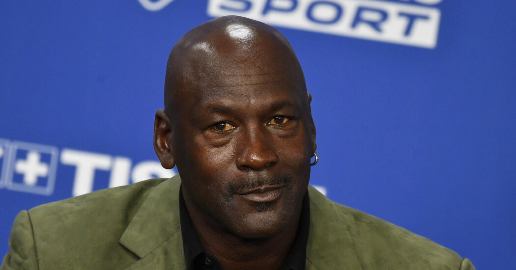 michael-jordan-charlotte-hornetsteki-cogunluk-hissesini-satacak-qzt5lQ4U.jpg