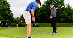 ohioda-ingiliz-acik-kazanan-kocluk-lisesi-golf-var-GB1MmdYx.jpg