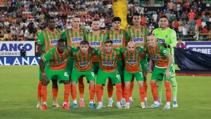 alanyasporda-ayrilik-brezilyaya-transfer-oldu-nYg924v6.jpg