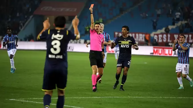 mhkden-ali-sansalan-karari-4-yil-sonra-fenerbahce-macina-atandi-AhagEeT9.jpg