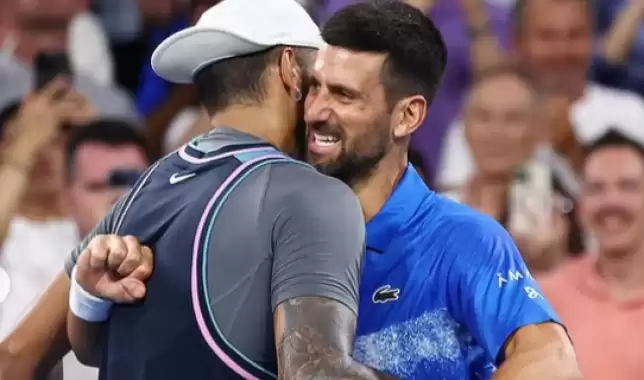 novak-djokovic-nick-kyrgiosa-hak-verdi-bir-sorun-var-Zshm3HiI.jpg