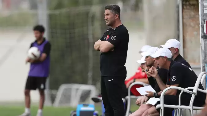 sabri-sarioglundan-derbi-yorumu-yeni-transfer-vurgusu-paxdiWQ4.jpg