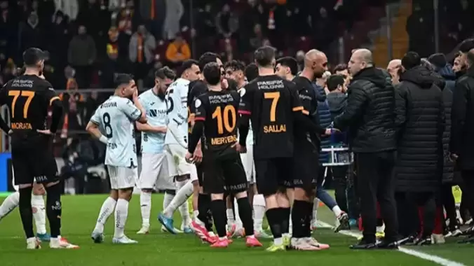 son-dakika-galatasaray-adana-demirspor-maci-yargiya-tasindi-eEusRFm8.jpg
