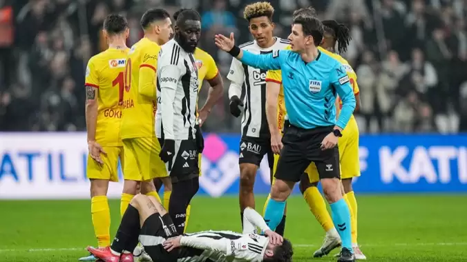 besiktasin-golunden-evvel-faul-var-mi-macin-mukadderatini-etkileyen-kritik-hata-SOTsApeJ.jpg