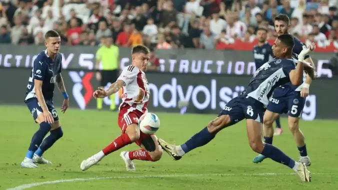 fenerbahce-antalyaspor-maci-ne-vakit-saat-kacta-hangi-kanalda-birinci-11ler-QKqEKmIf.jpg