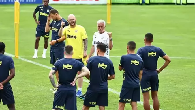 fenerbahcede-jose-mourinhodan-derbi-kritigi-kadroyla-toplanti-yapti-5Ru4f6eE.jpg