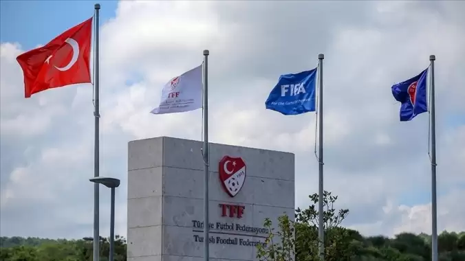 pfdk-cezalari-aciklandi-galatasaray-ve-fenerbahceye-para-cezasi-4amc7fAF.jpg