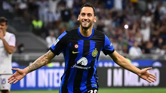 video-hakan-calhanoglundan-intere-hayat-opucugu-ceza-alani-disindan-enfes-gol-c1PrUfJQ.jpg