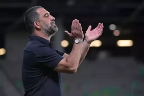 arda-turan-surprize-bu-kez-izin-vermedi-18956217_467_amp.jpg