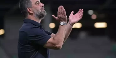 arda-turan-surprize-bu-kez-izin-vermedi-18956217_467_amp.jpg
