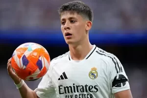 dustugu-nota-begeni-yagiyor-arda-dan-fener-19300893_2910_amp